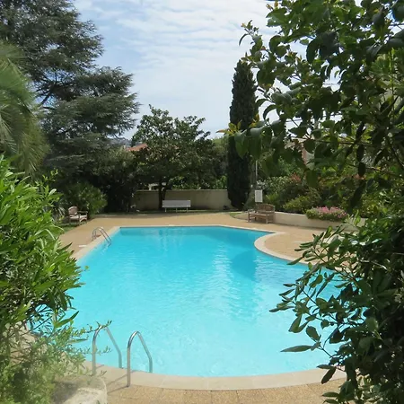 2 Pieces Climatise Avec Garage, Piscine, Proche Commerces Et Plages - - Fr-1-780-66 شقة