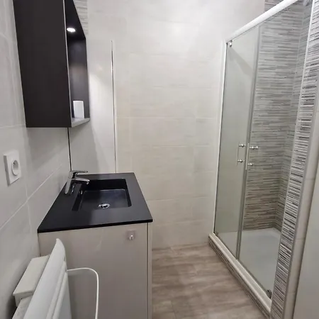 2 Pieces Climatise Avec Garage A - Fr-1-780-66 *